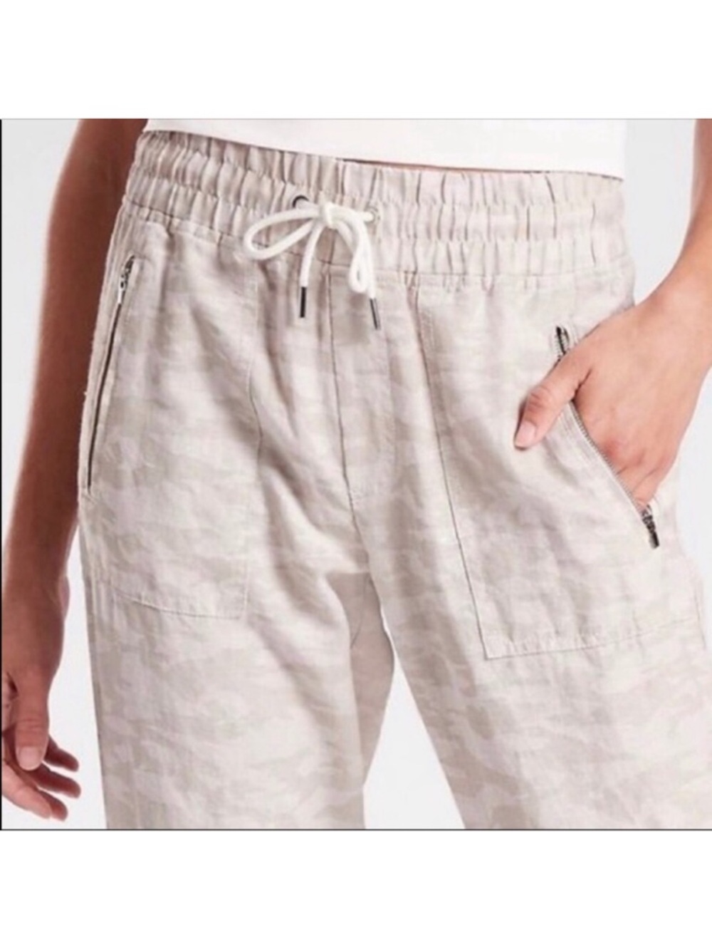 NWT Athleta Cabo Tide Linen Jogger Neutral Camo Sz 6 Tall - Picture 14 of 15